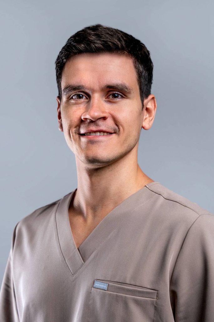 Dr. Hrinko | Stomatologická klinika Brno, zubař | m2stoma